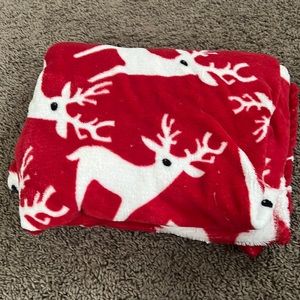 Large plush reindeer blanket red